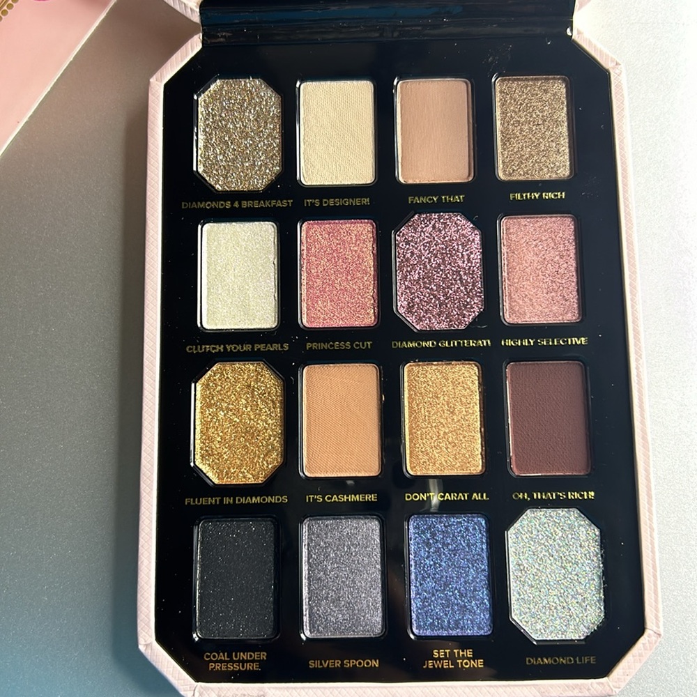 Too faced - Picture 5 of 5